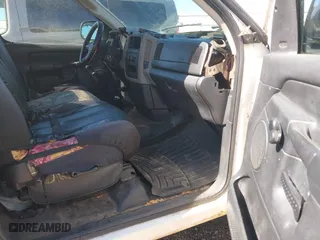 2003 Dodge Ram 1500 ST with VIN 1D7HA16K33J521328, listed as a IAAI auction lot 41812765 with 351,176 mi miles. Bid and sale history available at carsss.com. Image 5.