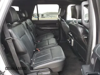2018 Ford Expedition XLT with VIN 1FMJU1HT7JEA28505, listed as a Copart auction lot 85913484 with 115,392 mi miles and Clean Title. Bid and sale history available at carsss.com. Image 12.