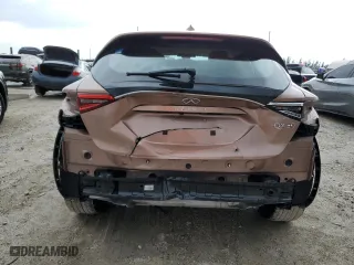 2018 Infiniti QX30 ESSENTIAL with VIN SJKCH5CP0JA053785, listed as a Copart auction lot 68225903 with 40,157 mi miles. Bid and sale history available at carsss.com. Image 6.
