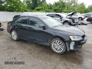 2015 Volkswagen Jetta SE z VIN 3VWD17AJ0FM356093, wystawiony jako Copart lot #60301455 z przebiegiem 106 253 mil mil oraz Szkoda całkowita • Salvage title. Historia ofert i sprzedaży dostępna na DreamBid. Obrazek 4.