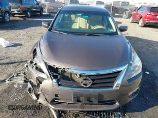 2015 Nissan Altima 2.5 S with VIN 1N4AL3AP8FC172637, listed as a IAAI auction lot 41617876 with 162,290 mi miles. Bid and sale history available at carsss.com. Image 6.