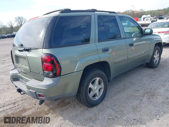 2003 Chevrolet TrailBlazer LS with VIN 1GNDT13S832378045, listed as a IAAI auction lot 42091110 with 105,807 mi miles. Bid and sale history available at carsss.com. Image 4.