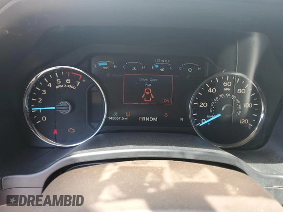2018 Ford F-150 XL with VIN 1FTEW1CG2JKF72583, listed as a Copart auction lot 52260915 with 145,657 mi miles and Clean title. Bid and sale history available at DreamBid. Image 9.