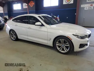 2017 BMW 3 Series 330i xDrive with VIN WBA8Z9C38HG826601, listed as a Copart auction lot 51782145 with 118,967 mi miles and Clean Title. Bid and sale history available at DreamBid. Image 4.