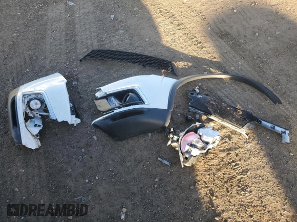 2018 Mitsubishi Outlander SEL z VIN JA4AR4AW6JZ013430, wystawiony jako Copart lot #43081945 z przebiegiem Nie podano mil oraz Szkody całkowita. Historia ofert i sprzedaży dostępna na DreamBid. Obrazek 14.