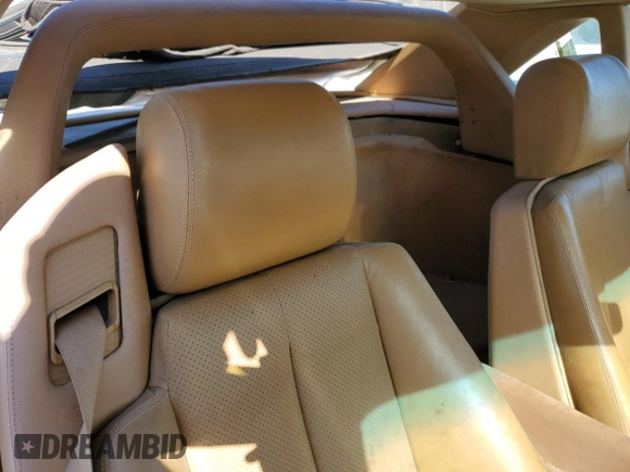 1991 Mercedes-Benz 500 z VIN WDBFA66E8MF020155, wystawiony jako Copart lot #46239855 z przebiegiem Nie podano mil oraz Tytuł czysty. Historia ofert i sprzedaży dostępna na DreamBid. Obrazek 10.