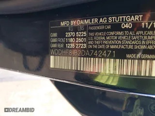 2013 Mercedes-Benz E-Class E 350 Luxury with VIN WDDHF8JB2DA742471, listed as a IAAI auction lot 41691171 with 142,228 mi miles. Bid and sale history available at carsss.com. Image 9.