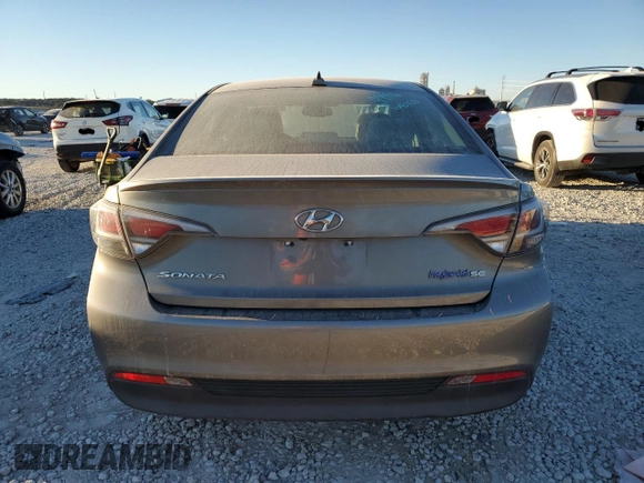 2017 Hyundai Sonata Hybrid SE with VIN KMHE24L39HA064181, listed as a Copart auction lot 82154673 with 84,134 mi miles. Bid and sale history available at carsss.com. Image 6.