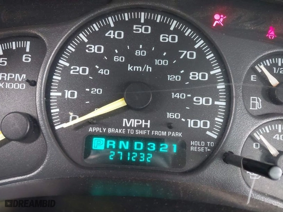 2001 Chevrolet Silverado 1500 LS with VIN 2GCEC19T311109560, listed as a IAAI auction lot 42065330 with 271,232 mi miles. Bid and sale history available at carsss.com. Image 7.