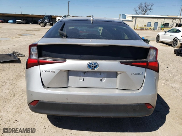 2021 Toyota Prius L Eco with VIN JTDKAMFU6M3146835, listed as a Copart auction lot 47549605 with 135,094 mi miles and Salvage Title. Bid and sale history available at carsss.com. Image 6.