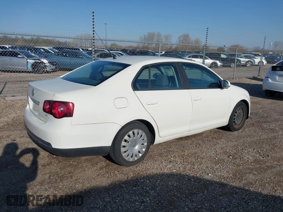 2008 Volkswagen Jetta Sedan S with VIN 3VWJM71K38M186883, listed as a IAAI auction lot 41955788 with 130,116 mi miles. Bid and sale history available at carsss.com. Image 4.