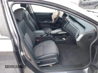 2018 Honda Clarity z VIN JHMZC5F13JC006627, wystawiony jako IAAI lot #41335364 z przebiegiem 58 662 mil mil oraz . Historia ofert i sprzedaży dostępna na DreamBid. Obrazek 5.