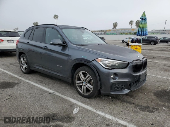 2017 BMW X1 xDrive28i with VIN WBXHT3C32H5F81619, listed as a Copart auction lot 49445533 with 88,439 mi miles. Bid and sale history available at carsss.com. Image 4.