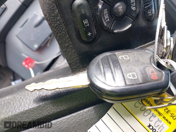 2015 Ford F-250 XLT с VIN 1FT7X2A65FEC57448, выставлен на аукционе IAAI как лот 41552596 с пробегом 113 158 миль миль и . История ставок и продаж доступна на DreamBid. Изображение 11.