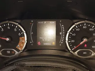 2021 Jeep Renegade Upland Edition with VIN ZACNJDAB5MPM29870, listed as a IAAI auction lot 40884581 with 52,955 mi miles. Bid and sale history available at carsss.com. Image 7.