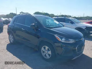 2019 Chevrolet Trax LT z VIN KL7CJLSB1KB934117, wystawiony jako IAAI lot #41849334 z przebiegiem 54 284 mil mil oraz . Historia ofert i sprzedaży dostępna na DreamBid. Obrazek 1.