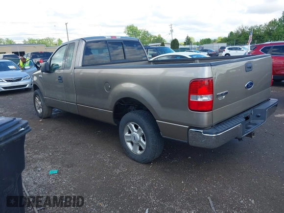 2004 Ford F-150 XL z VIN 1FTRF12W04NC41949, wystawiony jako IAAI lot #42251934 z przebiegiem Nie podano mil oraz . Historia ofert i sprzedaży dostępna na DreamBid. Obrazek 3.