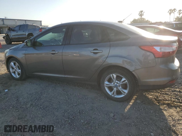 2013 Ford Focus SE z VIN 1FADP3F22DL233878, wystawiony jako Copart lot #52598475 z przebiegiem 131 539 mil mil oraz Szkoda całkowita • Salvage title. Historia ofert i sprzedaży dostępna na DreamBid. Obrazek 2.