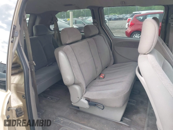 2001 Dodge Caravan Sport with VIN 2B4GP44301R297278, listed as a IAAI auction lot 42158226 with 158,039 mi miles and . Bid and sale history available at carsss.com. Image 8.