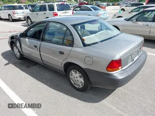 1997 Saturn SL z VIN 1G8ZH5285VZ117635, wystawiony jako IAAI lot #42153929 z przebiegiem 193 224 mil mil oraz . Historia ofert i sprzedaży dostępna na DreamBid. Obrazek 3.