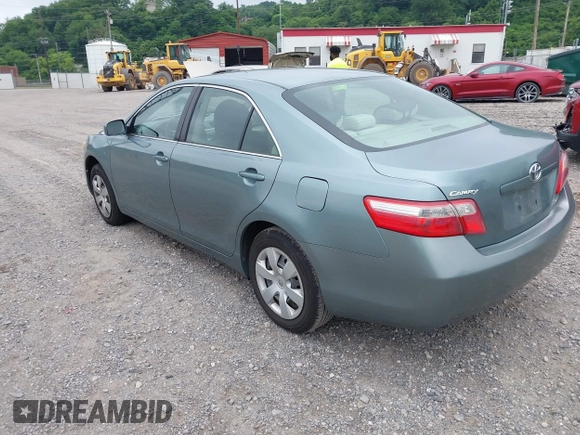 2007 Toyota Camry CE z VIN 4T1BE46K67U709282, wystawiony jako IAAI lot #42534594 z przebiegiem 156 794 mil mil oraz . Historia ofert i sprzedaży dostępna na DreamBid. Obrazek 3.