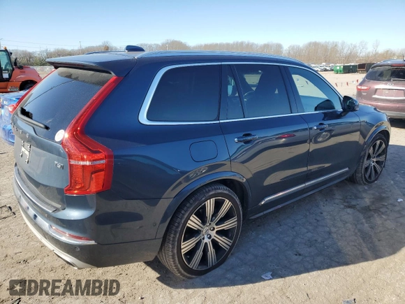 2021 Volvo XC90 Inscription with VIN YV4A22PL8M1677952, listed as a Copart auction lot 83773184 with 61,796 mi miles and Salvage Title. Bid and sale history available at carsss.com. Image 3.
