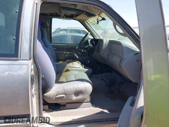 1998 Chevrolet Silverado 1500 with VIN 2GCEK19R4W1134434, listed as a IAAI auction lot 42170893 with 112,551 mi miles and . Bid and sale history available at DreamBid. Image 5.