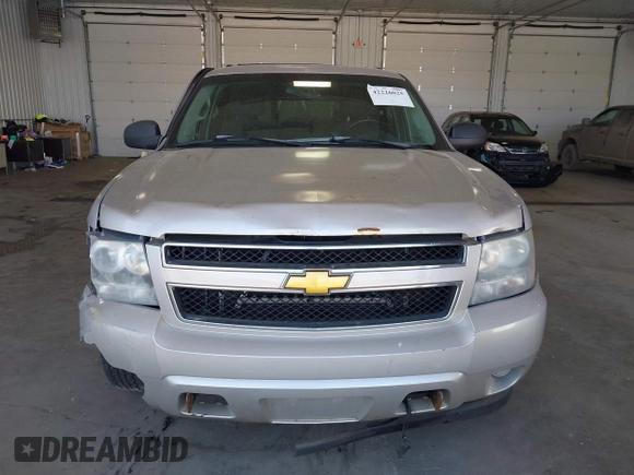 2007 Chevrolet Suburban LT с VIN 1GNFK16377J303817, выставлен на аукционе IAAI как лот 42226025 с пробегом 233 167 миль миль и . История ставок и продаж доступна на DreamBid. Изображение 12.