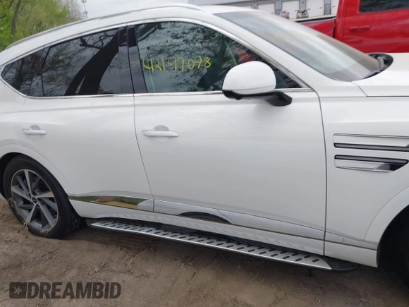 2025 Genesis GV80 Advanced z VIN KMUHBESB4SU261777, wystawiony jako IAAI lot #42147098 z przebiegiem 2 632 mil mil oraz . Historia ofert i sprzedaży dostępna na DreamBid. Obrazek 13.