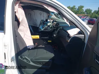 2016 Chevrolet Tahoe Commercial z VIN 1GNSKFEC1GR249946, wystawiony jako IAAI lot #42610587 z przebiegiem Nie podano mil oraz . Historia ofert i sprzedaży dostępna na DreamBid. Obrazek 5.