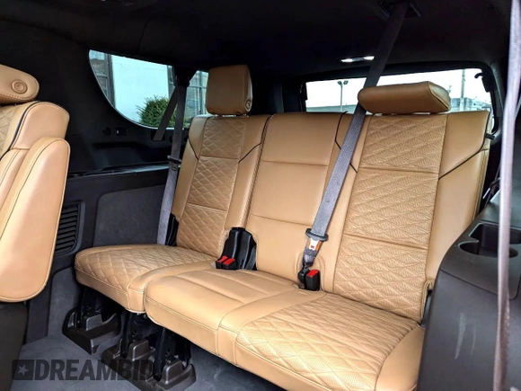 2021 Cadillac Escalade ESV Premium Luxury z VIN 1GYS4KKL7MR4240XX, wystawiony jako Copart lot #53200145 z przebiegiem 43 652 mil mil oraz Czysty tytuł • Clean title. Historia ofert i sprzedaży dostępna na DreamBid. Obrazek 7.