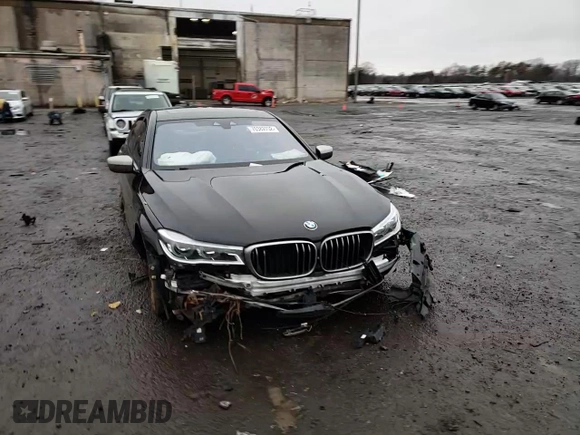 2018 BMW 7 Series M760i xDrive with VIN WBA7H6C58JG614544, listed as a Copart auction lot 70382702 with 0 mi miles. Bid and sale history available at carsss.com. Image 10.
