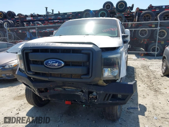 2011 Ford F-250 XL z VIN 1FT7W2BT4BEA25697, wystawiony jako IAAI lot #42059635 z przebiegiem 180 000 mil mil oraz . Historia ofert i sprzedaży dostępna na DreamBid. Obrazek 12.