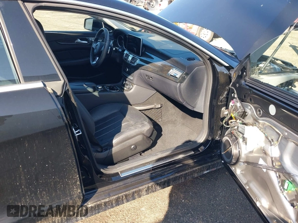 2015 Mercedes-Benz CLS 400 with VIN WDDLJ6HB3FA153077, listed as a IAAI auction lot 42537583 with 56,404 mi miles and . Bid and sale history available at DreamBid. Image 5.