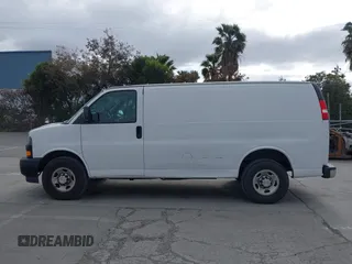 2020 Chevrolet Express Cargo с VIN 1GCWGAFP3L1272525, выставлен на аукционе IAAI как лот 41914132 с пробегом 90 857 миль миль и . История ставок и продаж доступна на DreamBid. Изображение 14.