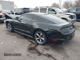 2016 Ford Mustang V6 z VIN 1FA6P8AM0G5201793, wystawiony jako IAAI lot #41620599 z przebiegiem 78 576 mil mil oraz . Historia ofert i sprzedaży dostępna na DreamBid. Obrazek 3.
