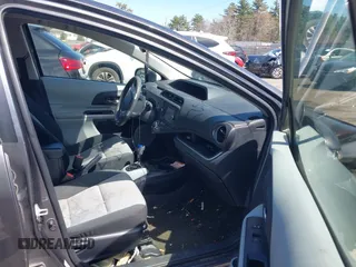 2014 Toyota Prius One z VIN JTDKDTB32E1070932, wystawiony jako IAAI lot #41950966 z przebiegiem 93 952 mil mil oraz . Historia ofert i sprzedaży dostępna na DreamBid. Obrazek 5.