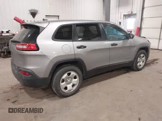2015 Jeep Cherokee Sport with VIN 1C4PJMAB8FW594202, listed as a IAAI auction lot 40920153 with 235,933 mi miles. Bid and sale history available at carsss.com. Image 4.