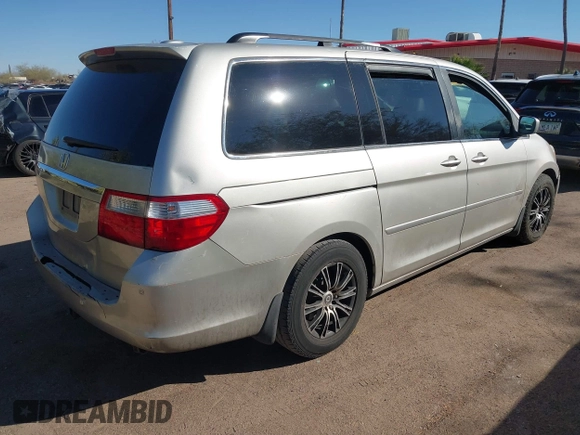 2006 Honda Odyssey TOURING with VIN 5FNRL38846B060075, listed as a IAAI auction lot 41619346 with 280,092 mi miles. Bid and sale history available at carsss.com. Image 4.