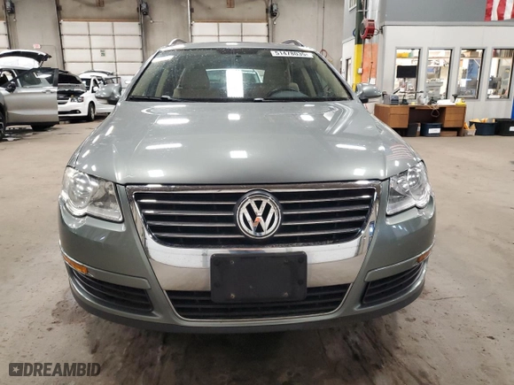 2008 Volkswagen Passat Wagon Komfort with VIN WVWLK73C78E083916, listed as a Copart auction lot 51478035 with 93,946 mi miles and Salvage Title. Bid and sale history available at carsss.com. Image 5.