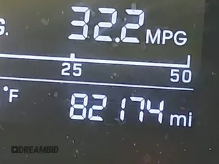 2018 Hyundai Elantra SE z VIN KMHD74LF9JU657311, wystawiony jako IAAI lot #41949915 z przebiegiem 82 174 mil mil oraz . Historia ofert i sprzedaży dostępna na DreamBid. Obrazek 7.