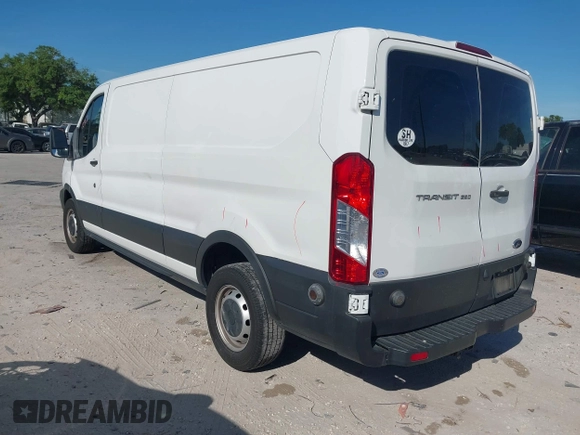 2019 Ford Transit z VIN 1FTYR2ZM1KKB25574, wystawiony jako IAAI lot #41891247 z przebiegiem 142 627 mil mil oraz . Historia ofert i sprzedaży dostępna na DreamBid. Obrazek 3.