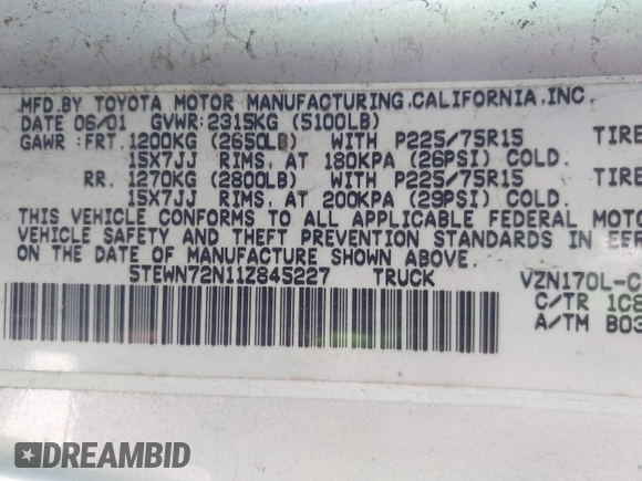 2001 Toyota Tacoma z VIN 5TEWN72N11Z845227, wystawiony jako IAAI lot #42397877 z przebiegiem 323 243 mil mil oraz . Historia ofert i sprzedaży dostępna na DreamBid. Obrazek 9.