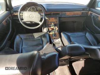 1989 Mercedes-Benz 560 with VIN WDBCA39D8KA437872, listed as a Copart auction lot 45689195 with 151,851 mi miles and Clean Title. Bid and sale history available at DreamBid. Image 8.