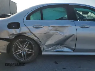 2020 Mercedes-Benz E 350 z VIN W1KZF8DB2LA828359, wystawiony jako Copart lot #55533875 z przebiegiem 120 930 mil mil oraz Szkoda całkowita • Salvage title. Historia ofert i sprzedaży dostępna na DreamBid. Obrazek 10.