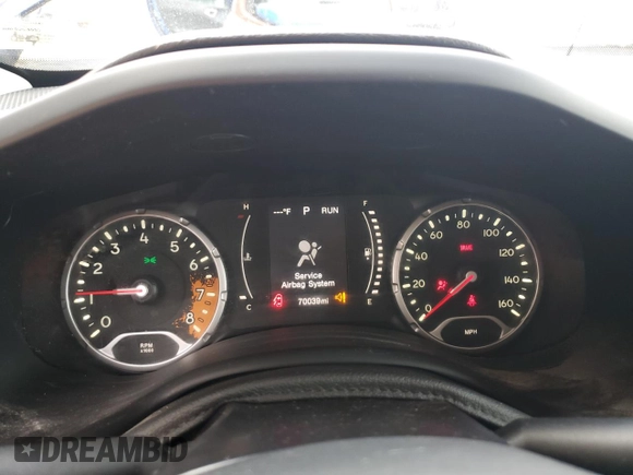 2017 Jeep Renegade Sport z VIN ZACCJAABXHPE66802, wystawiony jako Copart lot #60054025 z przebiegiem 70 039 mil mil oraz Szkoda całkowita • Salvage title. Historia ofert i sprzedaży dostępna na DreamBid. Obrazek 9.