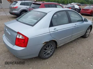 2006 Kia Spectra EX z VIN KNAFE121465362915, wystawiony jako IAAI lot #42367012 z przebiegiem 137 295 mil mil oraz . Historia ofert i sprzedaży dostępna na DreamBid. Obrazek 4.