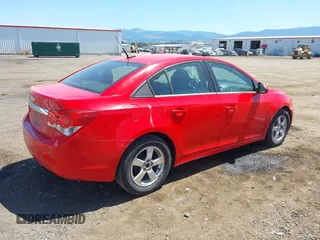 2014 Chevrolet Cruze 1LT z VIN 1G1PC5SB3E7127267, wystawiony jako IAAI lot #42632810 z przebiegiem 148 772 mil mil oraz . Historia ofert i sprzedaży dostępna na DreamBid. Obrazek 4.