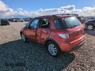 2013 Suzuki SX4 Crossover with VIN JS2YB5A36D6100468, listed as a Copart auction lot 81133544 with 56,816 mi miles and Salvage Title. Bid and sale history available at carsss.com. Image 2.