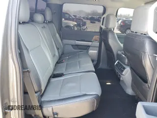 2021 Ford F-150 XL z VIN 1FTFW1E5XMKD73284, wystawiony jako Copart lot #52771875 z przebiegiem 108 806 mil mil oraz Szkoda całkowita • Salvage title. Historia ofert i sprzedaży dostępna na DreamBid. Obrazek 10.